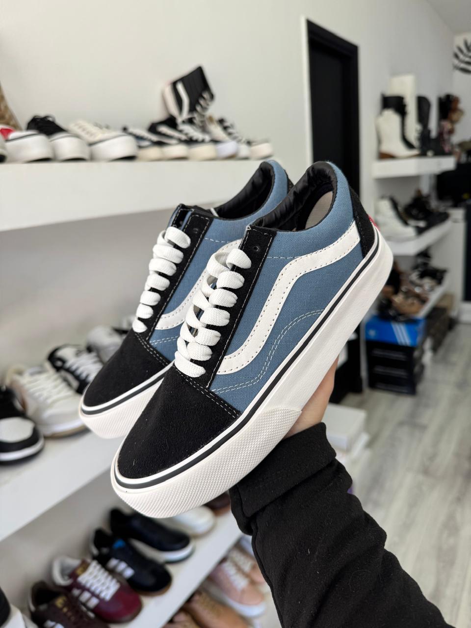 VANS negras y azules - Imagen 2
