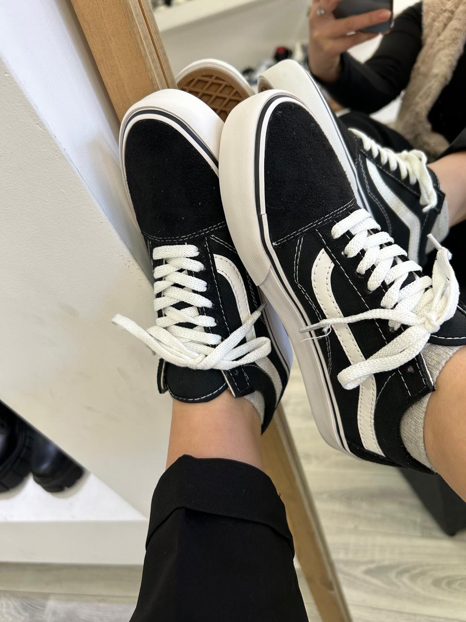 VANS negras y azules