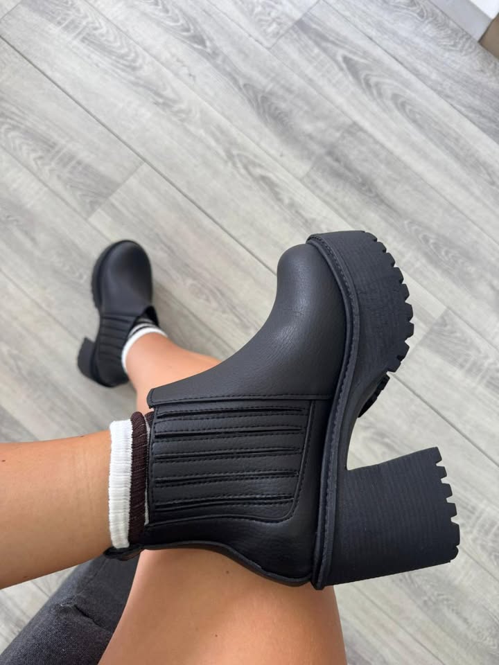 Botas Yulia